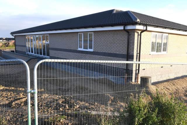 Hawthorpe Tree Children's Community Centre's new building EMN-160711-093517001