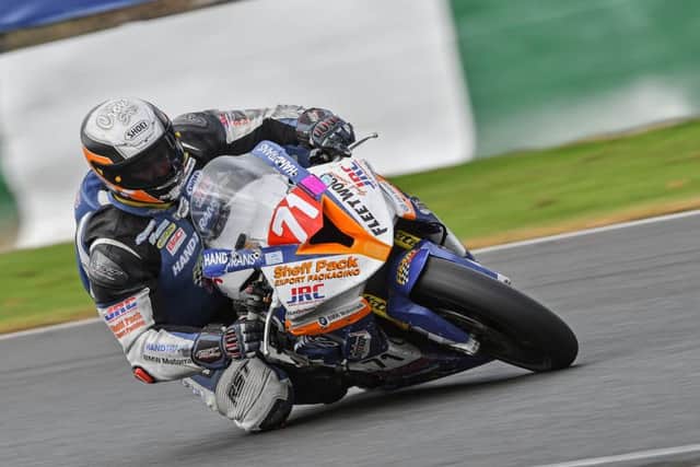 Crowe took on some of the best circuit riders in the country at Mallory Park EMN-160711-094510002