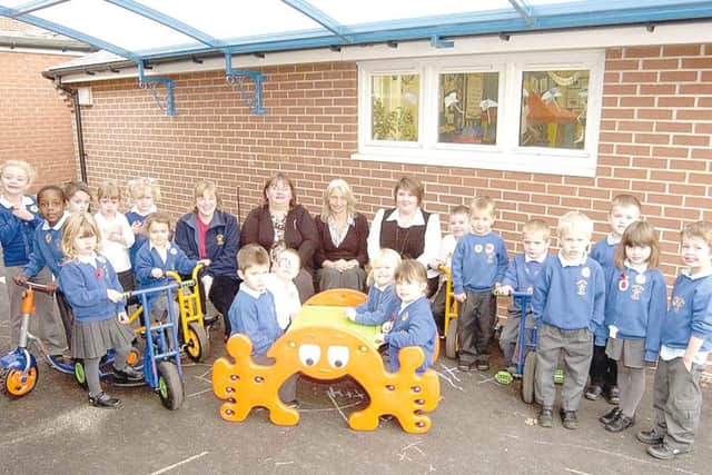 Pupils from Sibsey Free Primary School in November 2006.