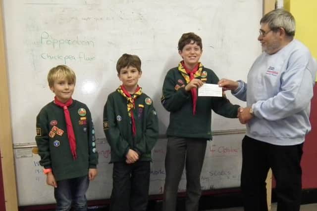 First Ruskington Cub Pack EMN-160411-100911001