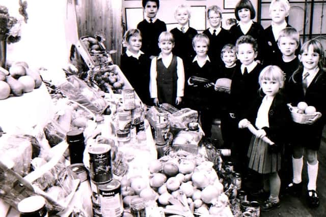 Harvest festival at the old Quarrington Infants School in 1991. EMN-161114-171129001