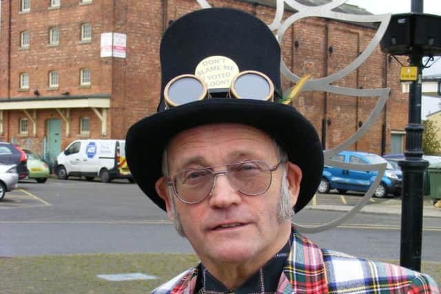 Peter E. Hilll, AKA The Iconic Arty Pole of the Monster Raving Loony Party. EMN-161011-164403001