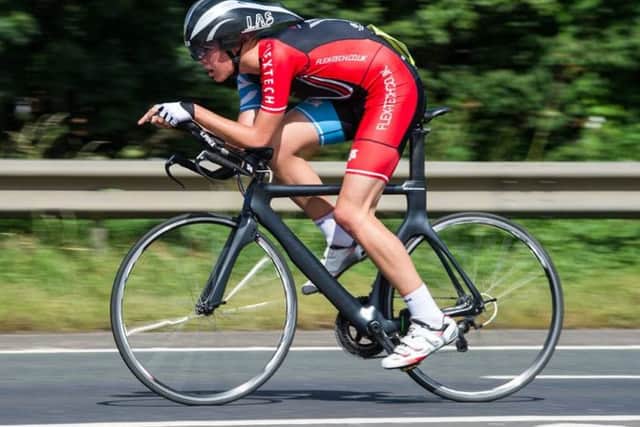 Joe Laverick in time trial mode EMN-161114-151137002