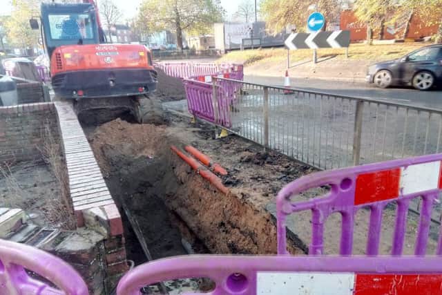 The works taking place on the roundabout with Spilsby Road and John Adams Way. EMN-161111-145041001
