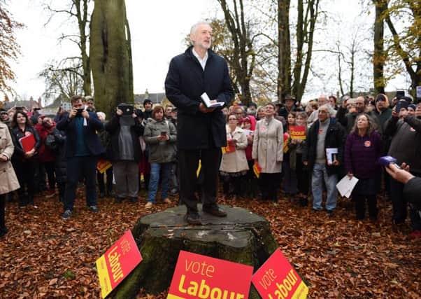 Speaking from a tree stump - Labour Leader Jeremy Corbyn in Sleaford. EMN-161120-165027001
