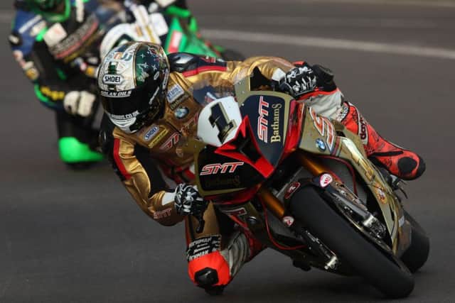 Hickman had never ridden the bike until a few days before the race EMN-161121-095459002