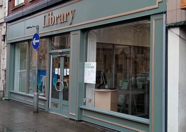 New heritage green exterior paintwork to the frontage of Sleaford library. EMN-161121-125852001