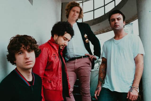 The Kooks EMN-161121-181339001