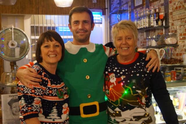 Market Rasen Christmas Market EMN-160412-080611001