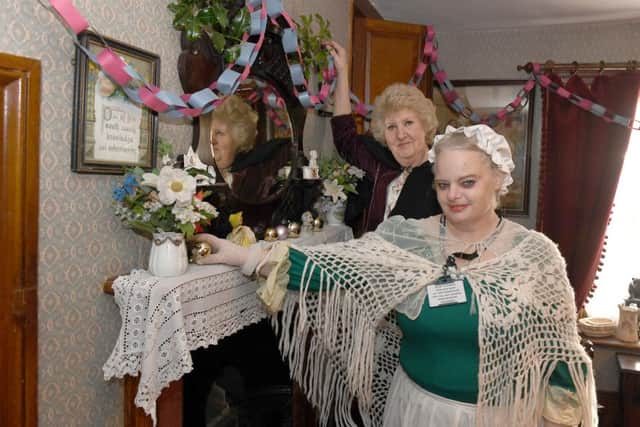 Village Church Farm' Victorian Christmas. Volunteers L-R Cynthia Hansford and Cynthia Sewell. EMN-160512-163410001