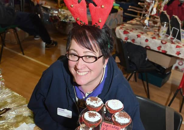 Suzy Pearl of 2nd Spilsby Scout Group at.Spilsby Cracker Day at Franklin Hall, organised by Spilsby Rotary Club. MSKP-031216-26 ANL-160512-154920001