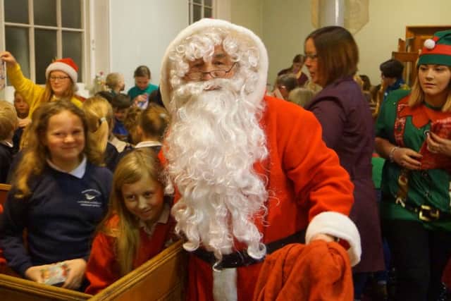 Rotary Carol Concert EMN-161212-224025001