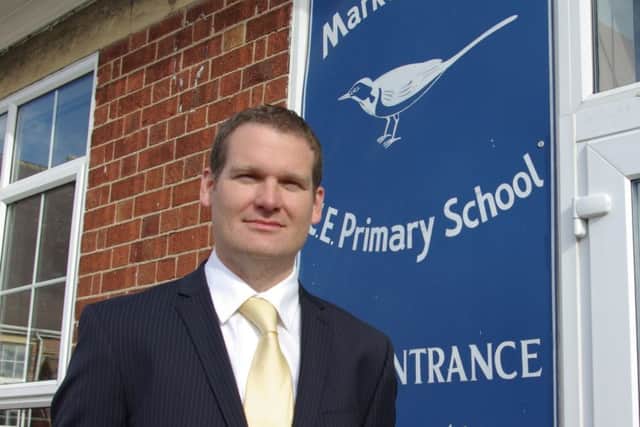 Andrew Smith EMN-161219-084757001