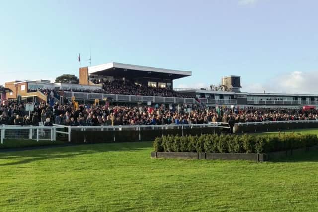 Huge crowds at the Market Rasen races on Boxing Day 2016.