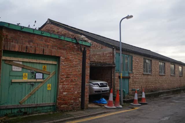 Mill Street EMN-170113-134555001