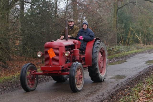Middle Rasen Tractor Road Run EMN-170116-071448001