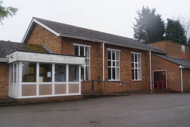 Wragby Town Hall EMN-170117-115546001