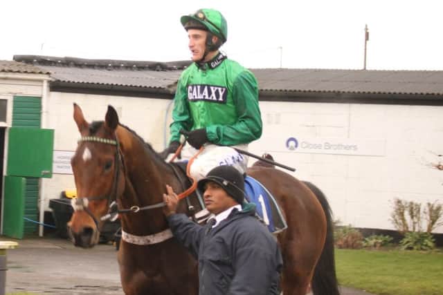 Juvenile Hurdle winner Domperignon Du Lys showed his class under jockey Daryl Jacob EMN-170902-113505002
