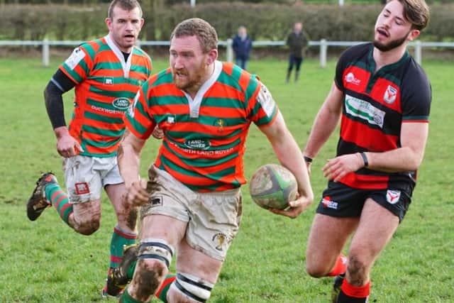 Try scorer Ben Chamberlin charges forward EMN-170603-100752002