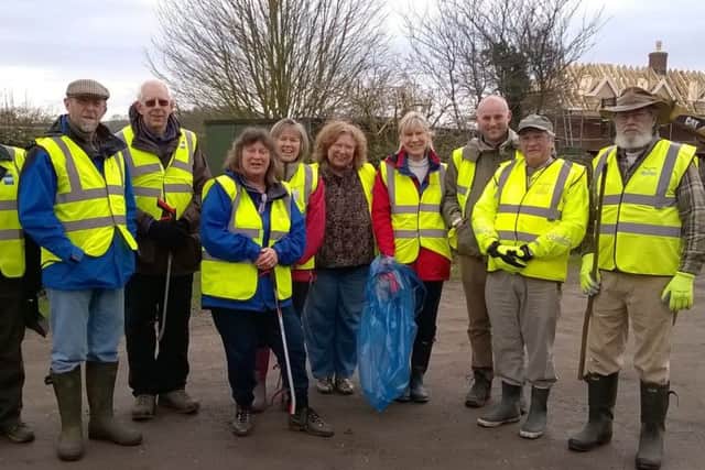 Members of the Tetford Volunteer Group took part in the Great British Spring Clean EMN-170314-154021001
