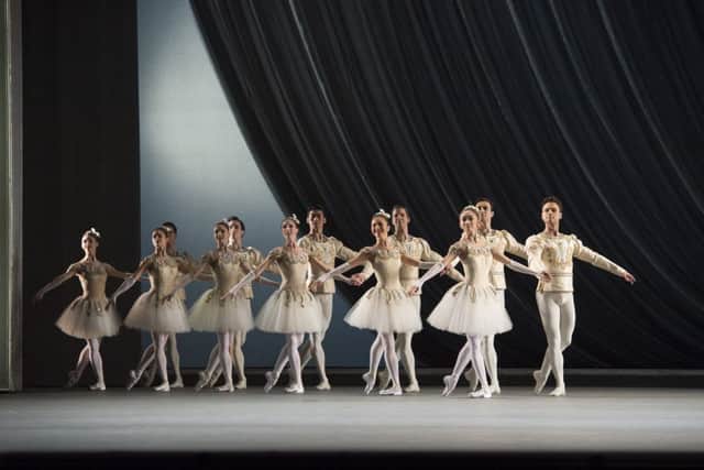 JEWELS; The Royal Ballet,
DIAMONDS,
PAS DE DEUX; MARIANELA NUNEZ, THIAGO SOARES
4 SOLOIST COUPLES; MELISSA HAMILTON, VALERI HRISTOV,
HIKARU KOBAYASHI, JOHANNES STEPANEK ,YUHUI CHO , RYOICHI HIRANO , ITZIAR MENDIZABEL, ALEXANDER CAMPBELL, EMN-171003-170358001