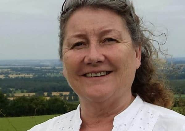 Fiona Evans EMN-170320-094051001