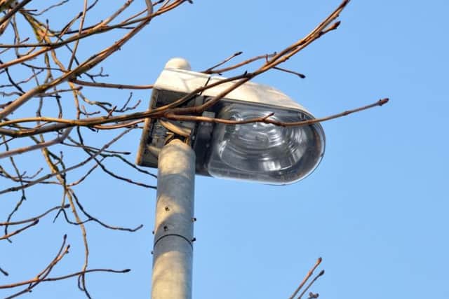 Around 700 street lights across the county will need replacing after it emerged they had been fitted with a temporary bulb.