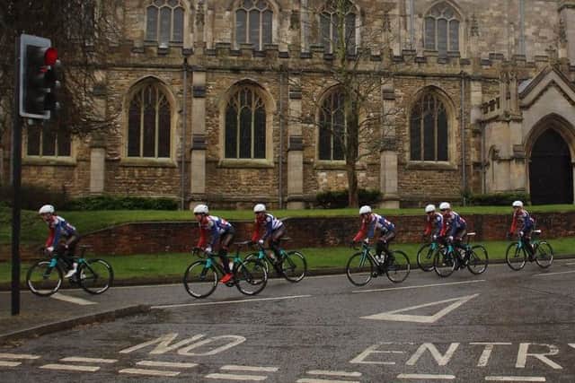 Dame Sarah Storey and her team training in Louth recently