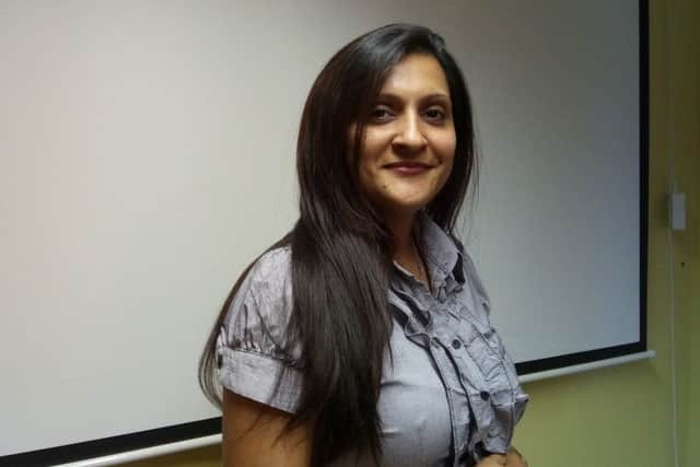 All set to lose her long hair for childrens cancer charity - Deepika Bajaj. EMN-170413-140812001