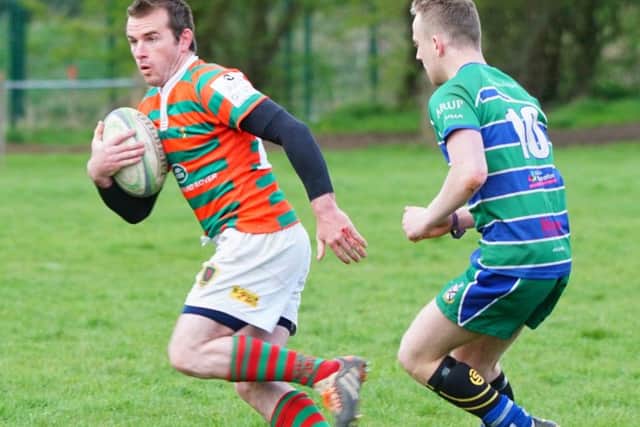 Adam Dearden EMN-170417-100806002