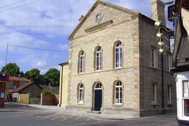 Kirton in Lindsey Town Hall EMN-170425-150737001