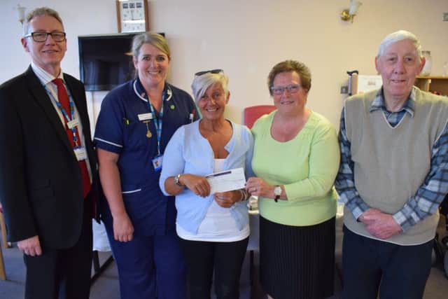 From left: LCHS chief executive Andrew Morgan, sister Donna Phillips, healthcare support worker Jacqueline Cappetta, and Gwen Carrick and Ian Davidson from the Gainsborough Heart Support Group EMN-170427-093503001