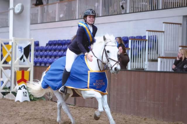 Georgie Marriott and Blue Boy EMN-170305-171728002