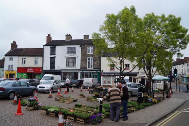 Market Rasen Market Place EMN-170515-064803001