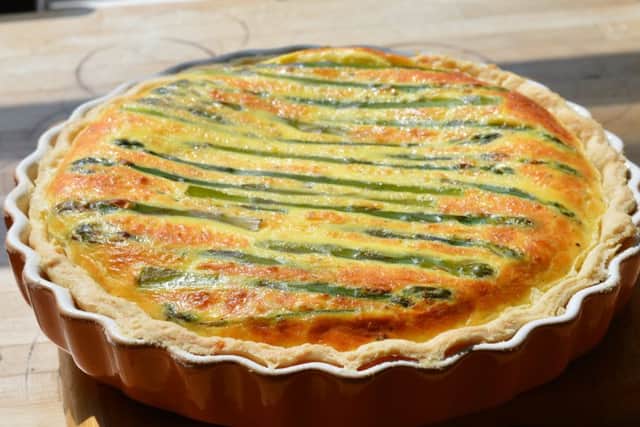 Asparagus quiche