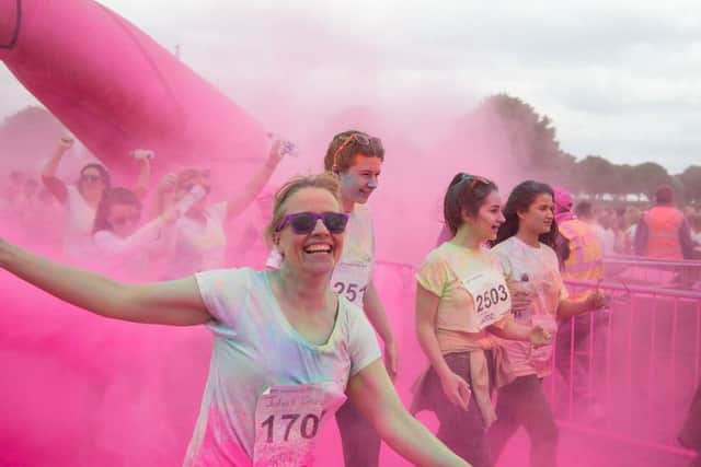 Colour Dash for St Barnabas EMN-170516-132736001