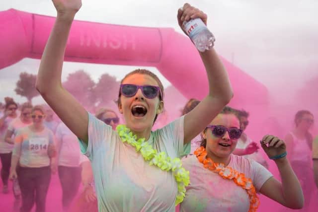 Colour Dash for St Barnabas EMN-170516-132724001