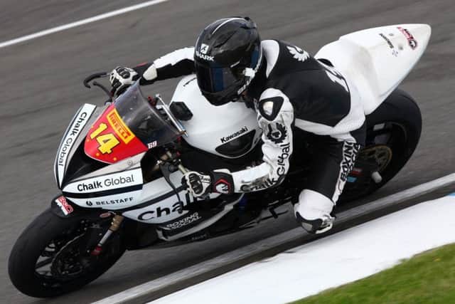Tim Neave EMN-170529-122042002