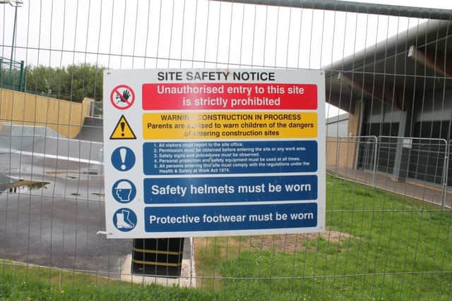 The safety notice at Louth Skate Park.