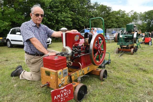 Friskney Show. Tim White of Benington with his 1919 Amanco stationary engine. EMN-171206-153111001