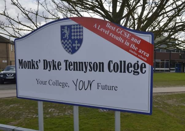 Monks' Dyke Tennyson College. EMN-150104-150631001