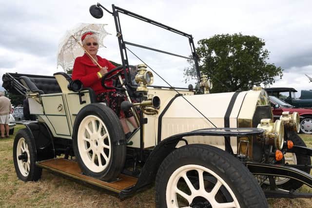 Swaton Vintage Day and World Egg Throwing Championships. Sandra Roseby om Coningsby with her 1907 Peugeot Double Phaeton. EMN-170626-131646001