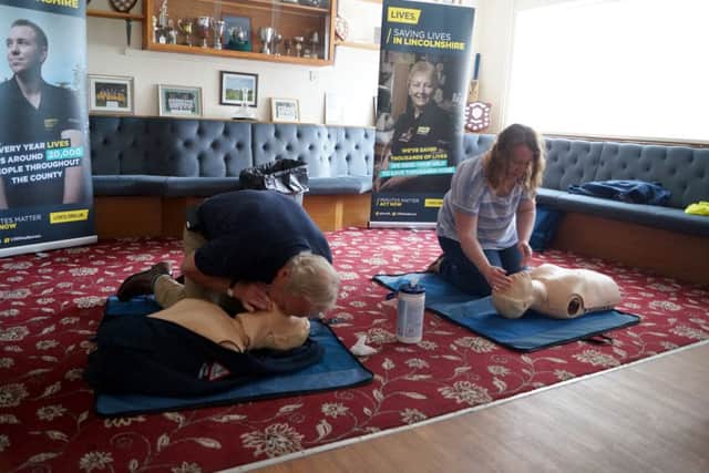 Rotary CPR sessions EMN-170627-081028001