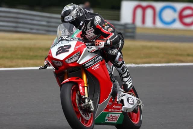 OHalloran strengthened his end-of-season shoot-out hopes at Snetterton EMN-170307-104313002