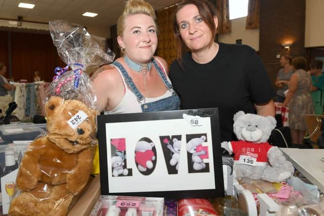 L-R Leah Still and Andrea Odam at Great Hale Village Hall Pamper Day. EMN-171007-104916001