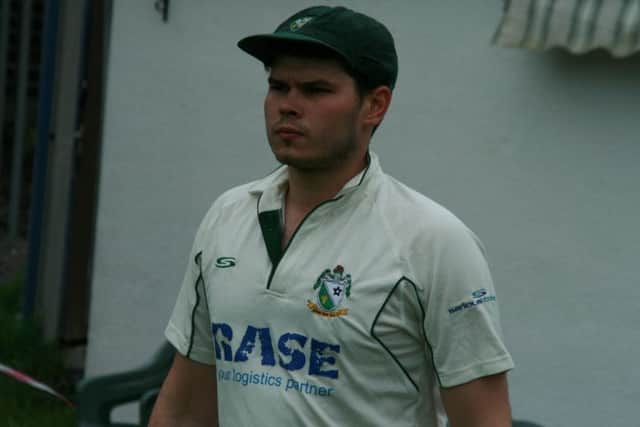Bradford set a quick tempo to Rasens innings before taking five wickets EMN-171007-142909002