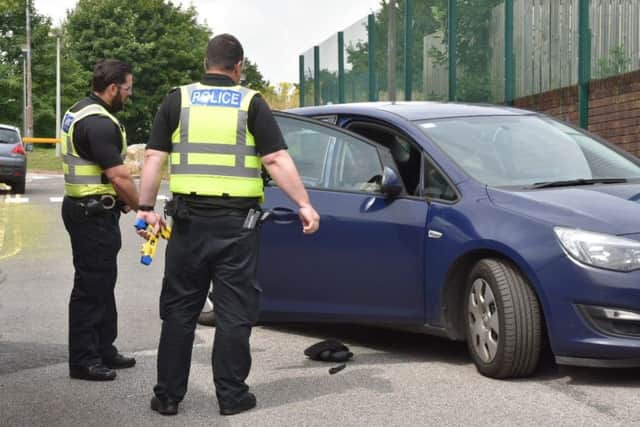 More Lincolnshire Police officers to undergo taser training. EMN-170718-090914001