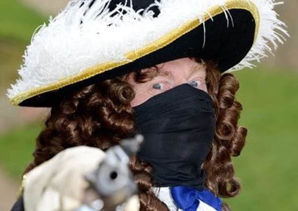 Stand and deliver!! Lincoln Castle event EMN-170208-112505001