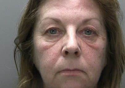 Jane Moore EMN-170408-133506001