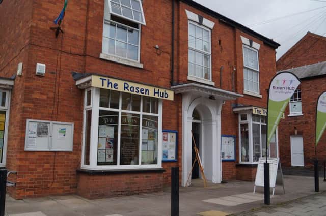 Rasen Hub EMN-171008-080512001